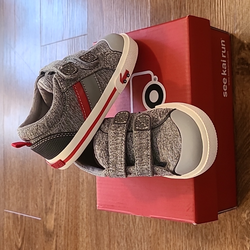 See Kai Run size 7 toddler shoes Grey and Red
